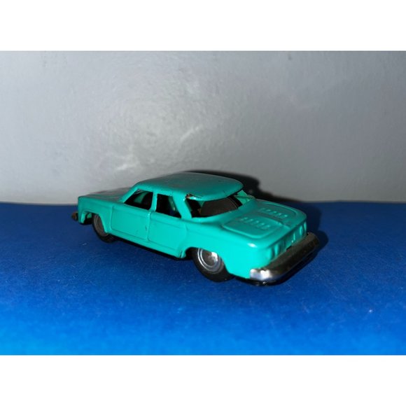 Vintage 1960's Chevy Corvair 5.5" Tin Friction Toy Made in Japan - Picture 3 of 7